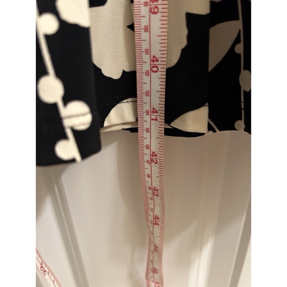 Jones New York  Women’s Black White Floral Ruched Dress Midi Sz 6 Party Office - Picture 9 of 10